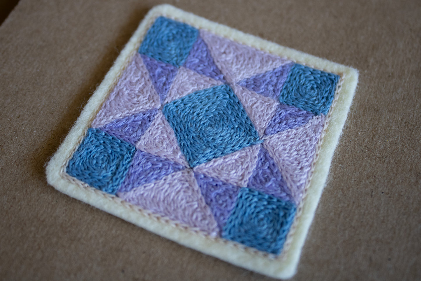 SAWTOOTH QUILT PATCH