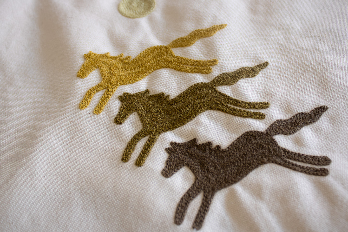 CHAINSTITCHED TOTE BAG